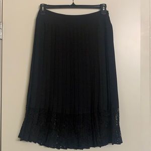 New Express Pleated Skirt Black 8 Lace Bottom